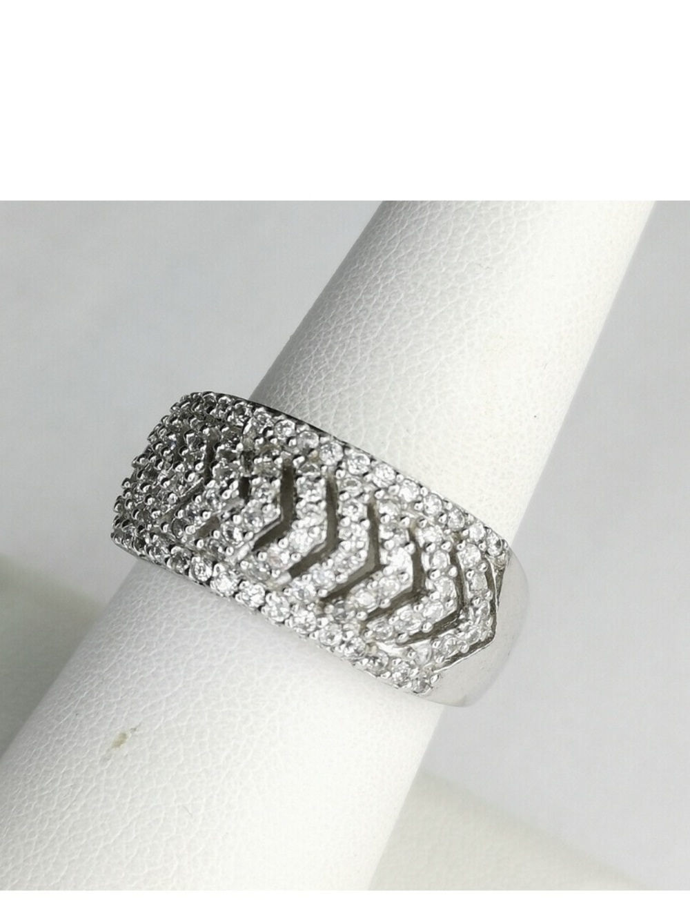 Modernist  Chevron design sterling silver cz ring size 9 Half Eternity